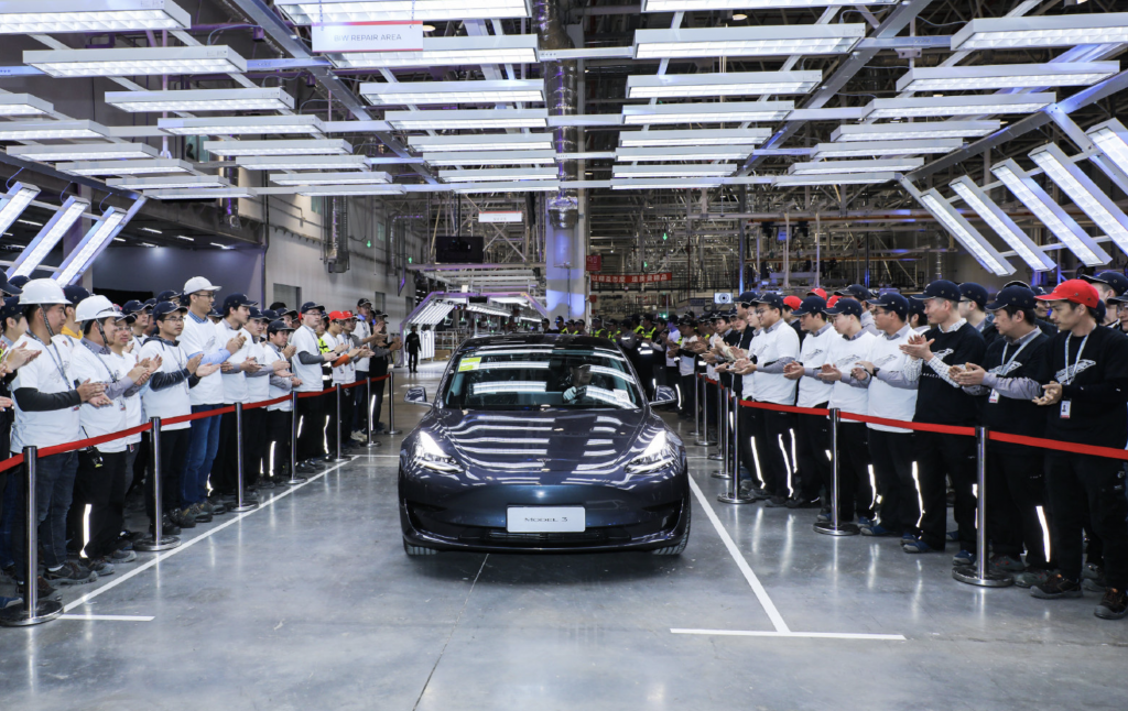 智能汽车昨夜今晨：国产Model 3交付；蔚来股价大涨；百度获北京载人测试牌照