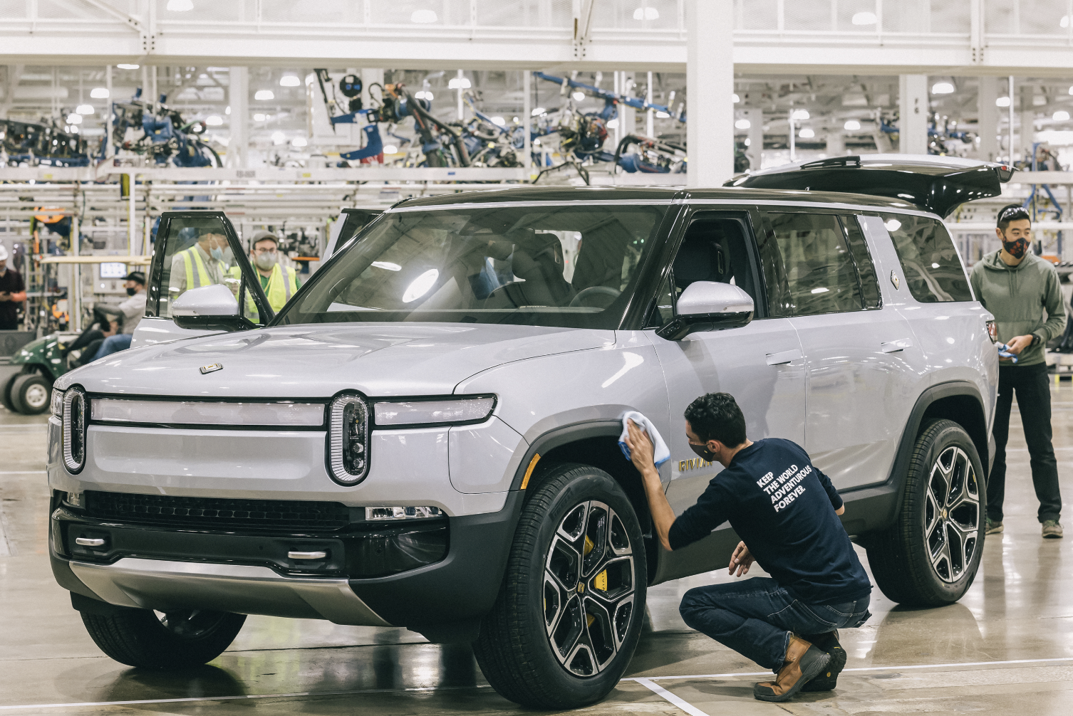 Rivian R1S.png